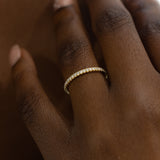 WB072M ~ MOISSANITE BAND