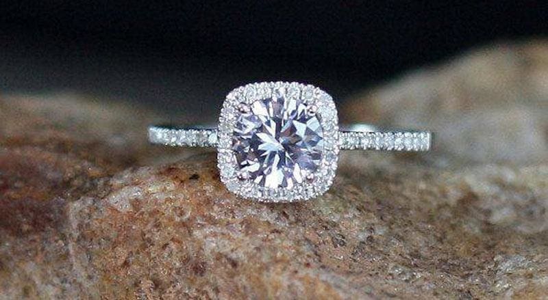 7 Reasons To Consider Moissanite