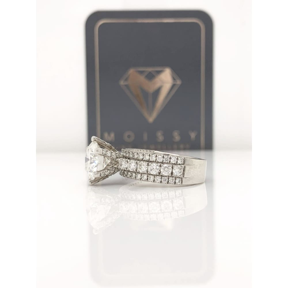 Faye ~ 14K 8.5Mm Round Moissanite Moissanite Band - Ring